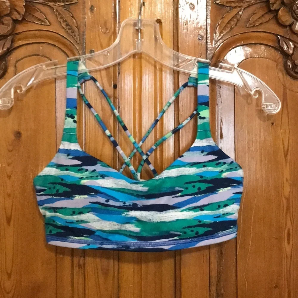 Lululemon Free To Be Bra Top
